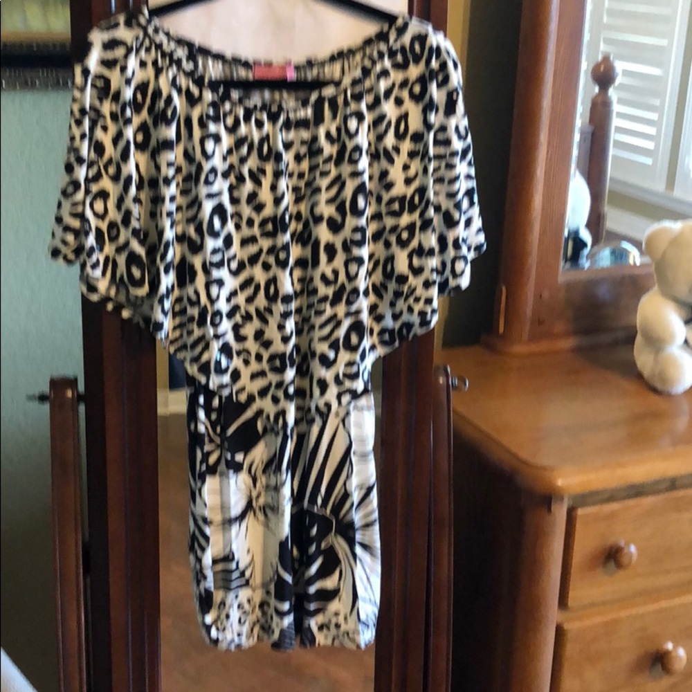Elastic neckline dress